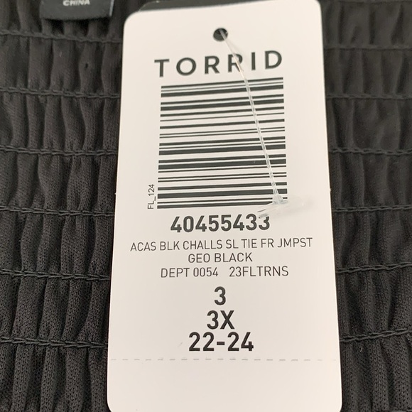 Torrid Geo Print Challis Tie Front Culotte Jumpsuit - Picture 13 of 15